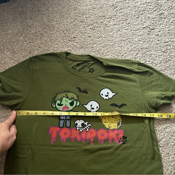 Lot of 4 Spooky Goth Kawaii Ladies T-Shirts by Tokidoki size Large - Picture 5 of 12